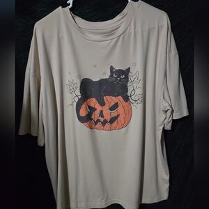 SHEIN Beige Halloween Cat Graphic Top